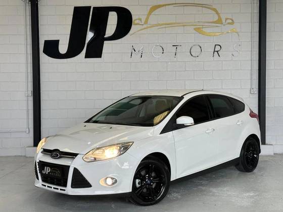 FORD FIESTA 1.6 SE SEDAN 16V FLEX 4P POWERSHIFT